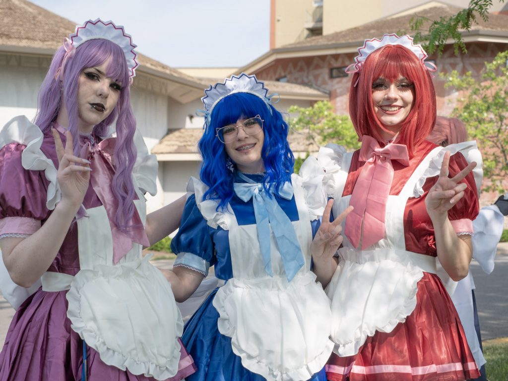 Zakuro Fujiwara, Minto Aizawa, and Ichigo Momomiya Cosplay from Tokyo Mew Mew